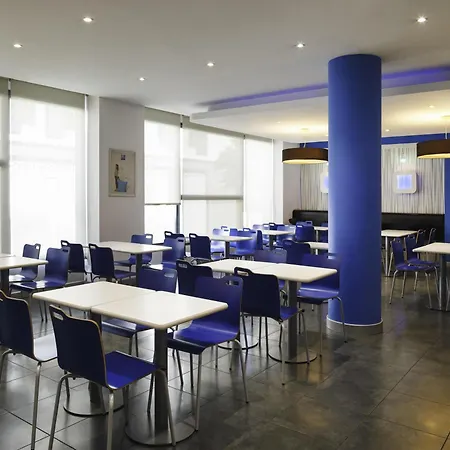 Ibis Budget Malaga Centro-2